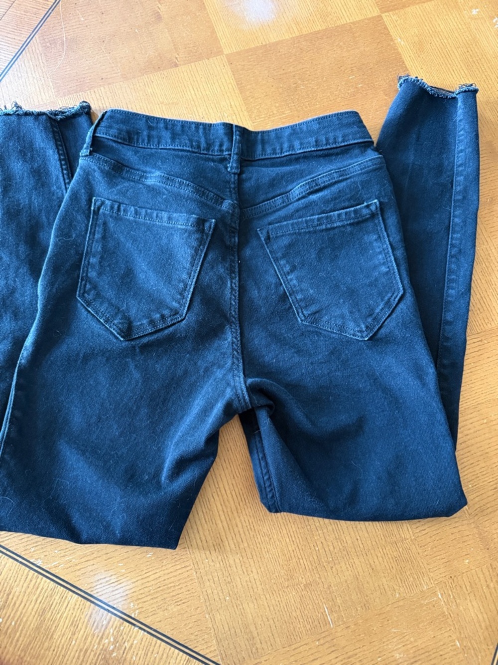 Old Navy Black Skinny Jeans - Classic Stretch Fit - Picture 3 of 3